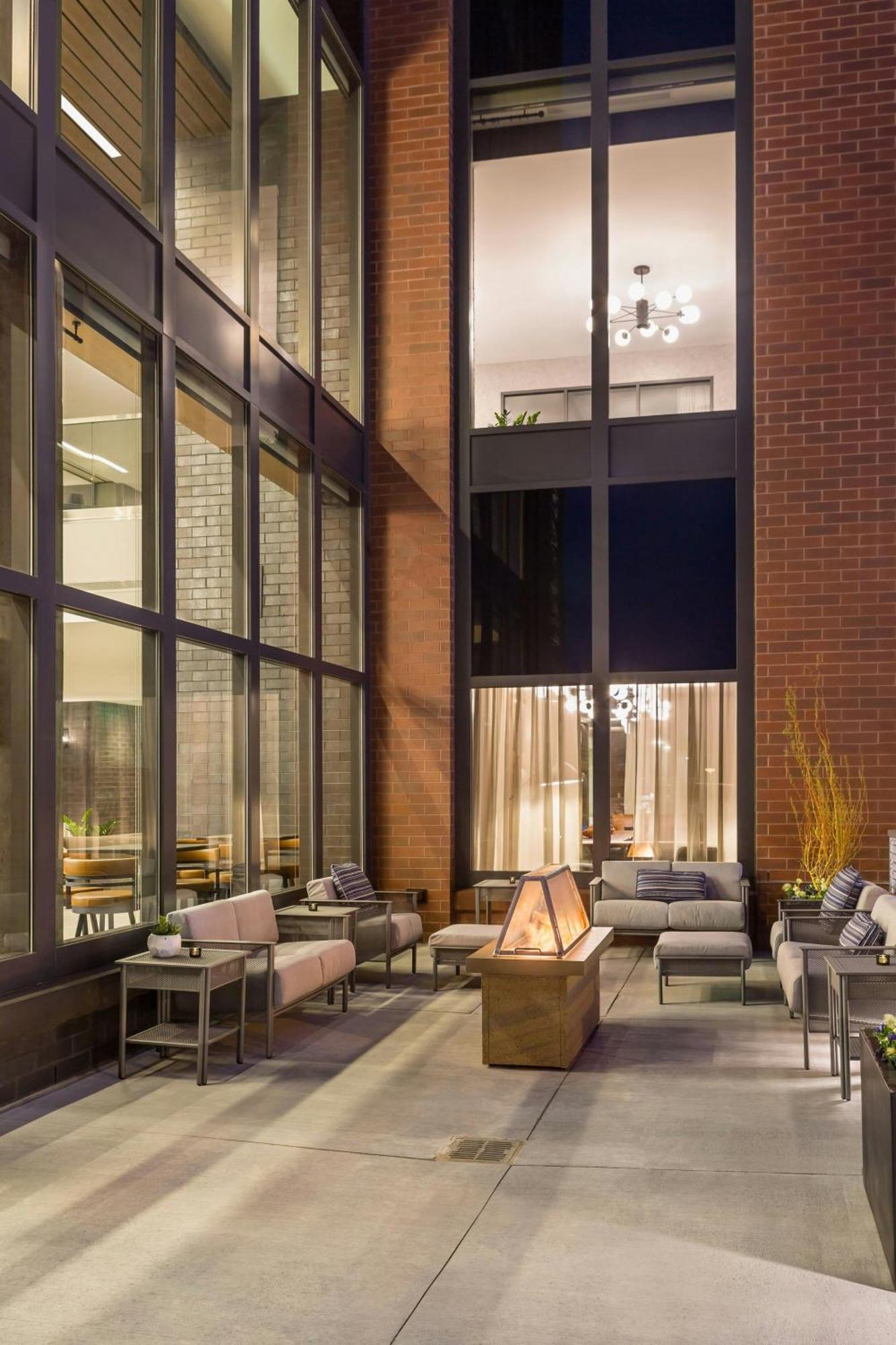 Springhill Suites Madison Buitenkant foto